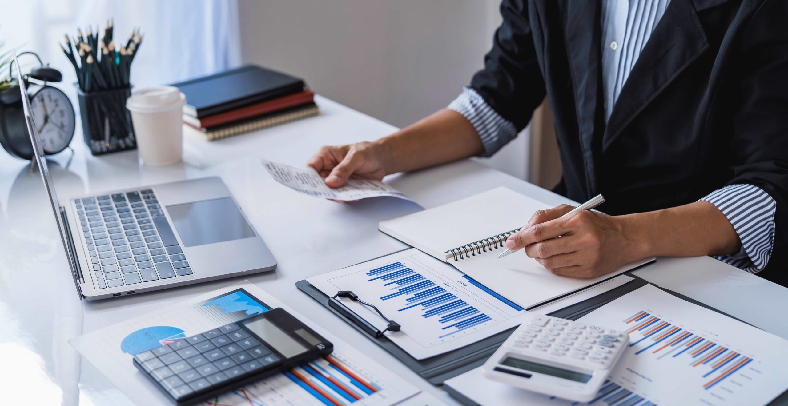 Finanzas en tiempo real y contabilidad por proyecto para contratistas